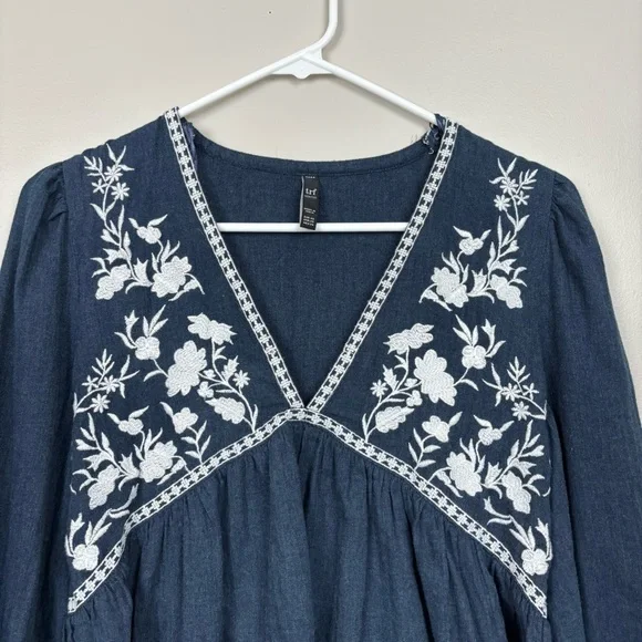 Zara ZRF Top Women's XS Blue Embroidered Chambray Baby Doll Bohemian Flawed - Picture 2 of 9